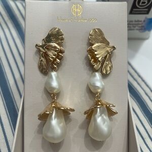 House of Harlow 1960 Gold leaf and faux pearl dangle drop earrings